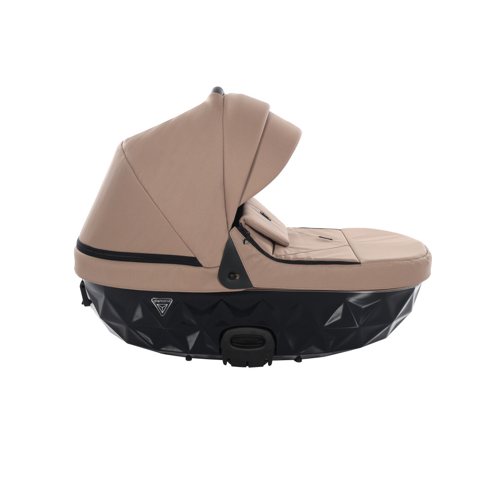 Junama Diamond Basic v2 04 дитяча коляска