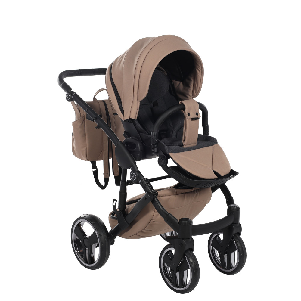 Junama Diamond Basic v2 04 дитяча коляска