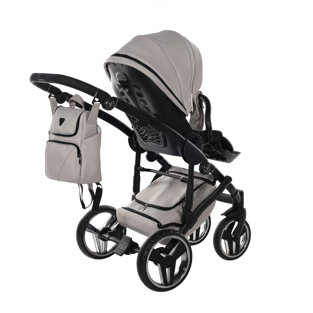 Junama Diamond Basic v2 05 дитяча коляска