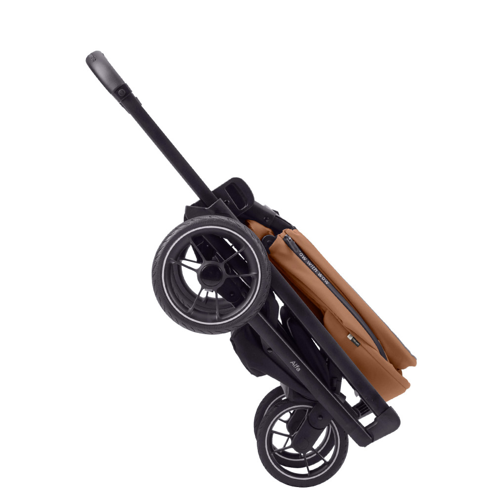 Carrello Alfa 2023 - прогулянкова коляска з реверсивним сидінням • Sunset Orange
