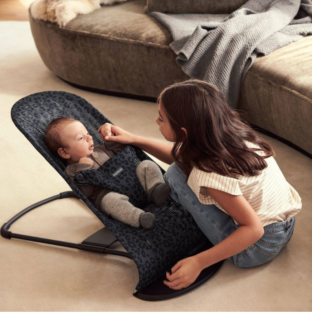 BabyBjorn Bliss - шезлонг для немовля, крісло для дітей (0 - 2 роки, 3,5 - 13 кг) • Anthracite Leopard / Black Fram