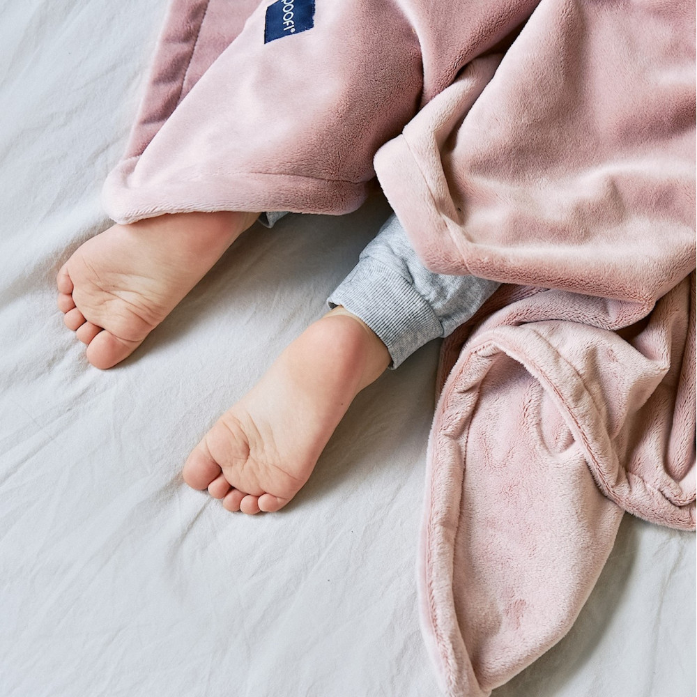 Poofi Minky - двостороння дитяча ковдра з флісу (75x95 см) • Пудрово-рожевий