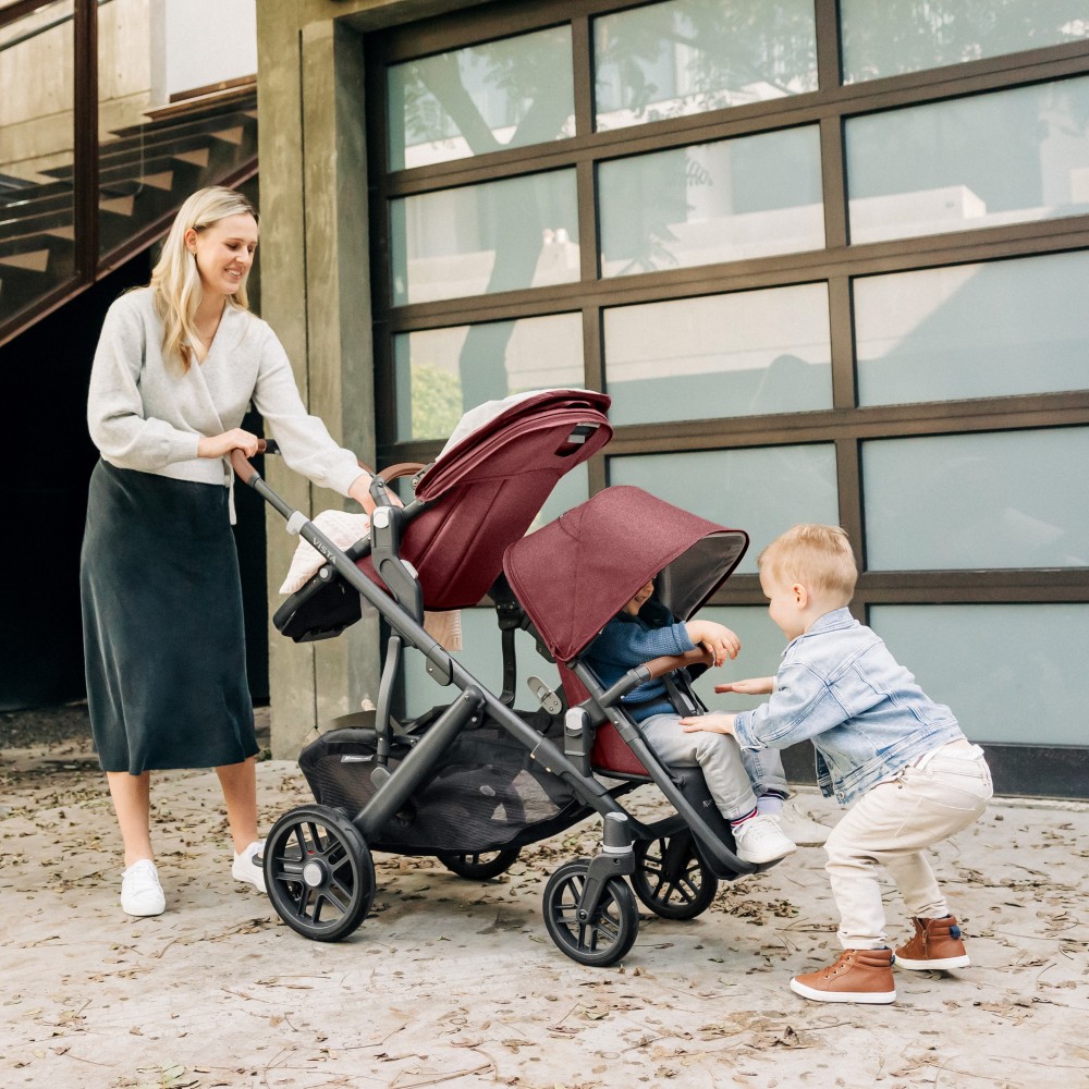 UPPAbaby Vista V2 - wózek wielofunkcyjny 2w1 z opcją rok po roku i dla bliźniąt • Lucy