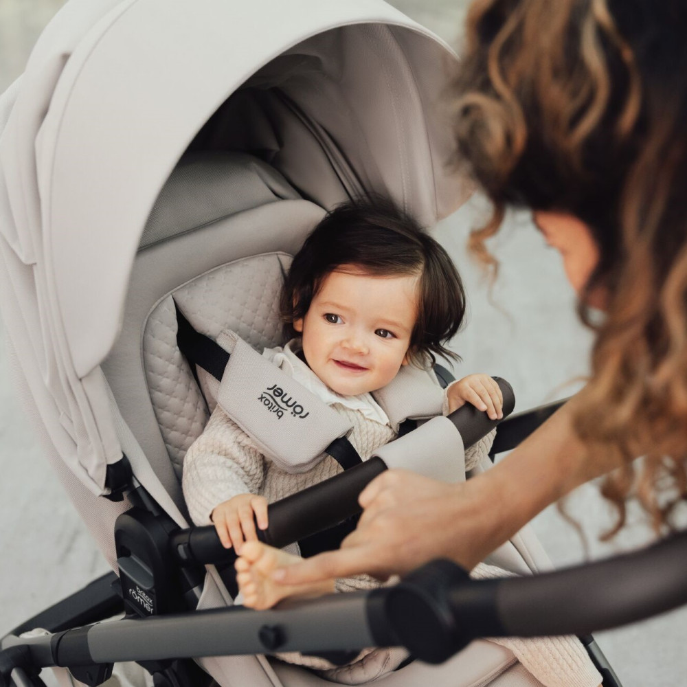 Britax Römer Smile 5Z - прогулянкова коляска, візок на будь-яку місцевість,з колекції LUX (люксові екологічні тканини та шкіряні деталі) • Soft Taupe LUX