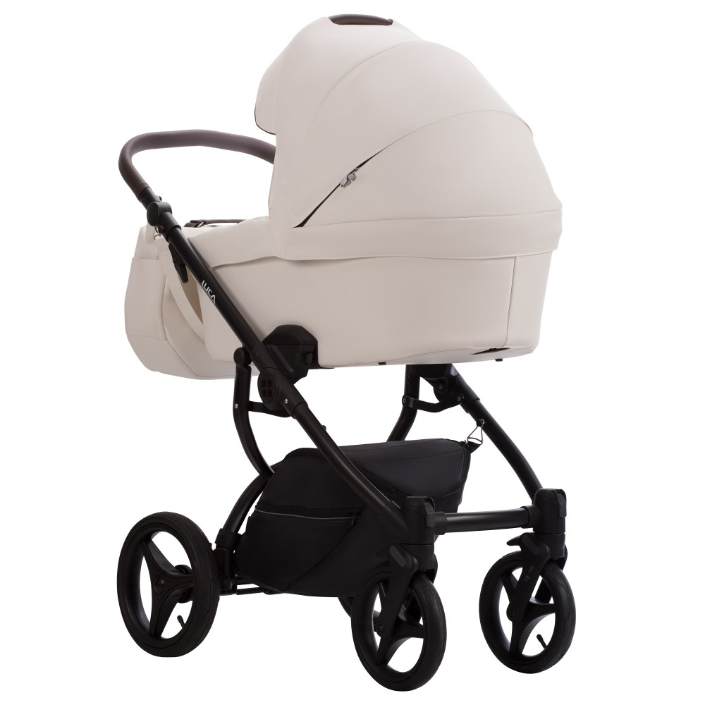Bebetto Luca Pro 37 чорна рама дитяча коляска