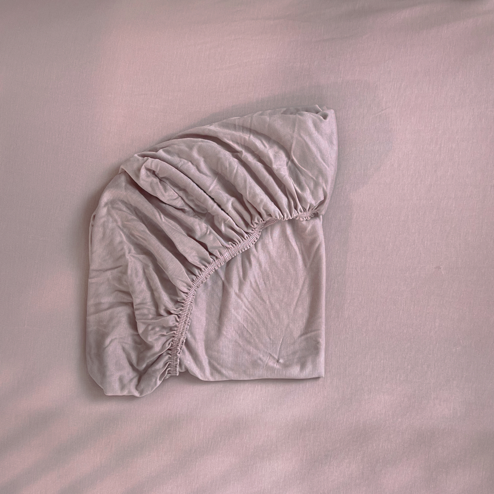 Fiki Miki - prześcieradło bambusowe z gumką do łóżeczka (120 х 60 cm) • Różowe