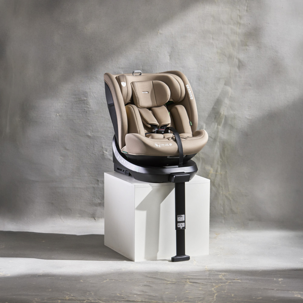 Carrello Octopus CRL-16002 - obrotowy fotelik samochodowy i-Size (0 - 12 lat / 40 - 150 cm), montaż tyłem i przodem do kierunku jazdy, mocowania ISOFIX • Sandstone Beige