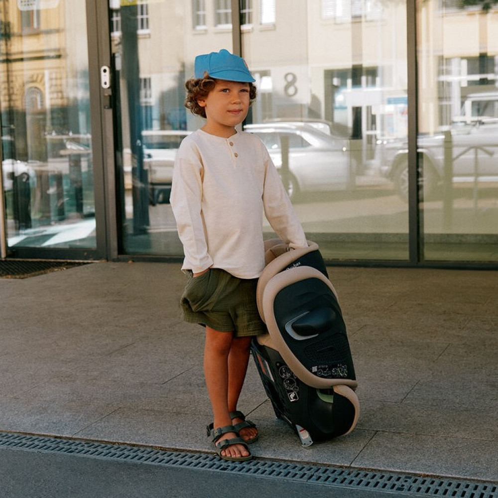 Cybex Solution G2 - składany, lekki fotelik samochodowy (3 - 12lat / 100 - 150cm) • Plus Almond Beige Cybex Solution G2 - składany, lekki fotelik samochodowy (3 - 12lat / 100 - 150cm) • Plus Almond Beige