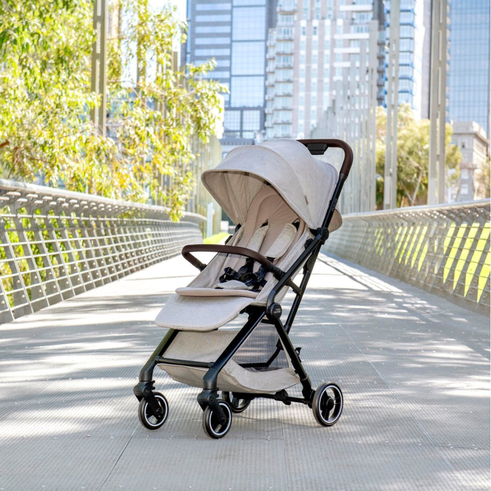 Britax Romer Flylite - легка прогулянкова коляска, візок для літака, швидке складання • Teak
