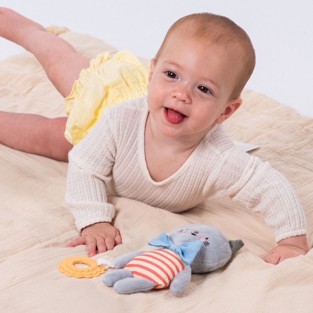 Taf Toys Przytulanka i Gryzak Clara – sensoryczny kotek dla niemowląt od 0 m+