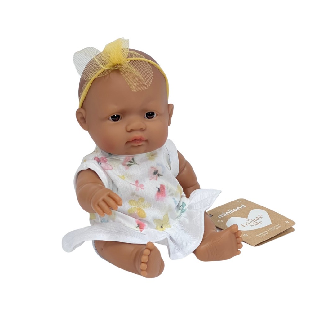 Miniland – Lalka dziewczynka Latynoska 21cm My Friends & Me Miniland – Lalka dziewczynka Latynoska 21cm My Friends & Me