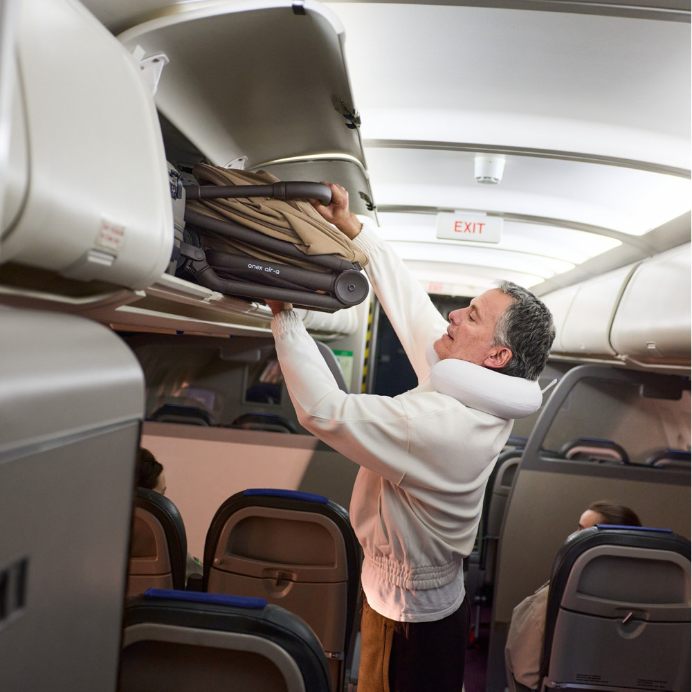 Anex Air-Q - легкий прогулянковий візок, прогулянкова коляска для подорожей, розмір ручної поклажі, компактне складання • Karamell