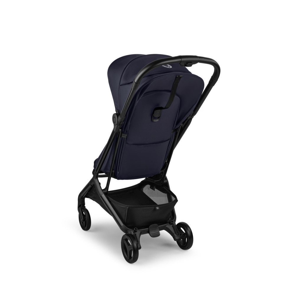 Bugaboo Butterfly 2 - ultrakompaktowy wózek spacerowy do podróży, składanie w sekundę, bagaż podręczny, waga 7,3 kg • Deep Indigo Bugaboo Butterfly 2 - ultrakompaktowy wózek spacerowy do podróży, składanie w sekundę, bagaż podręczny, waga 7,3 kg • Deep Indigo