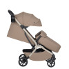 Carrello Magia 2.0 CRL-6655 - lekki wózek dziecięcy 2w1, kompaktowy wózek podróżny, gondola składana razem ze stelażem do rozmiarów bagażu podręcznego • Spice Beige