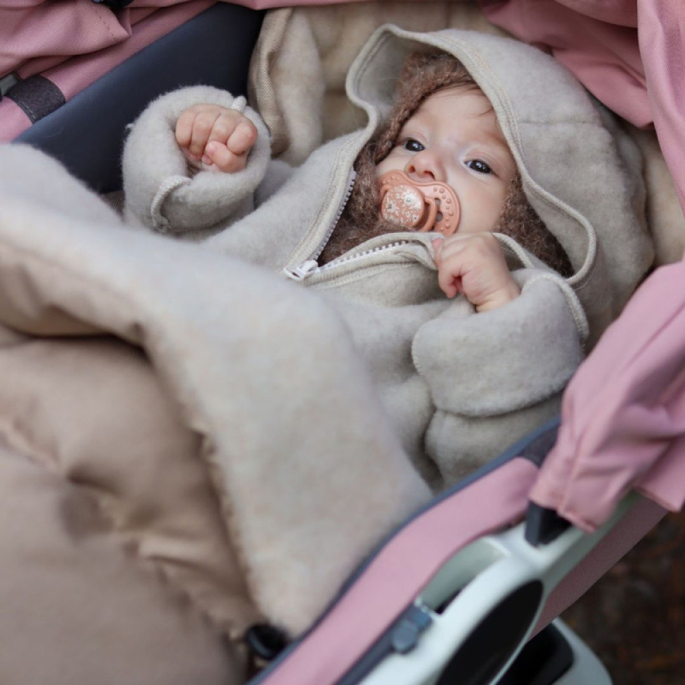 Zaffiro iGrow Scandi - regulowany śpiwór zimowy do wózka z wełną owczą Premium, 0-36 mc • Beige Zaffiro iGrow Scandi - regulowany śpiwór zimowy do wózka z wełną owczą Premium, 0-36 mc • Beige