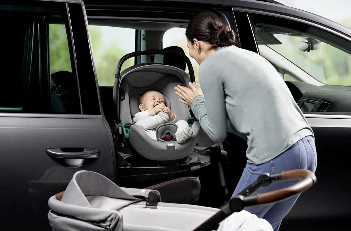 Britax Romer BABY-SAFE iSENSE fotelik samochodowy od urodzenia 