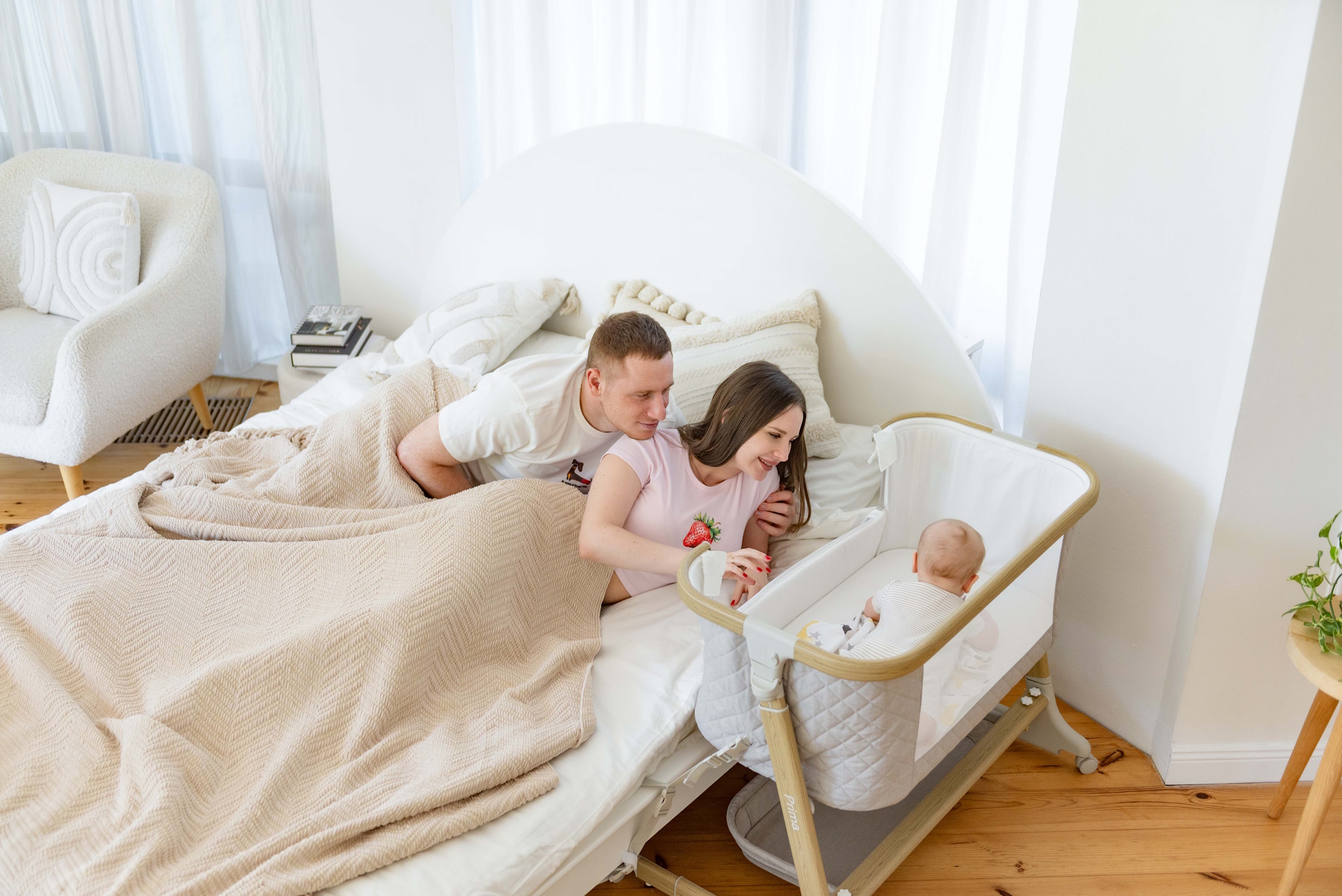 Carrello Prima dostawne łóżeczko dla niemowlaka z elektronicznym systemem kołysania kup w sklepie internetowym dawidam.pl