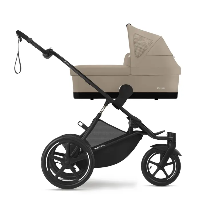 На колясці Cybex Avi Spin (коляска купується окремо), Cybex Cot S - люлька (без рами) для певних колясок Cybex Gold, зокрема Avi Spin, від народження приблизно до 6 місяців • Stormy Blue
