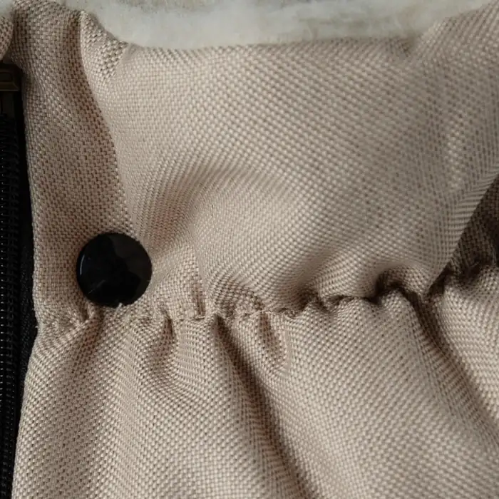 Zamek i napy, Zaffiro Scandi - mufka do wózka z wełną owczą Premium, dwuczęściowa 2w1 • Beige